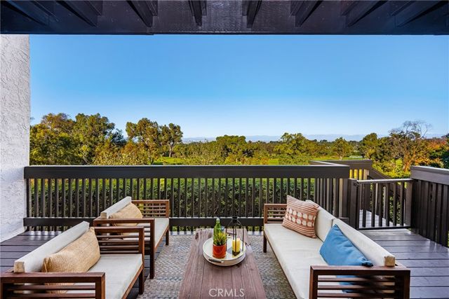 5 Yellow Brick Road, Rancho Palos Verdes, CA 90275