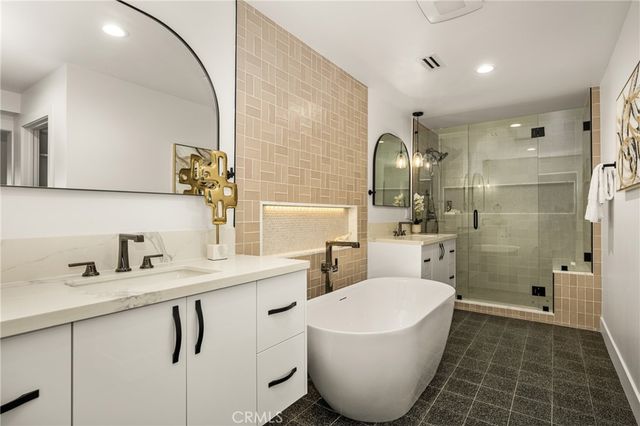 5 Yellow Brick Road, Rancho Palos Verdes, CA 90275