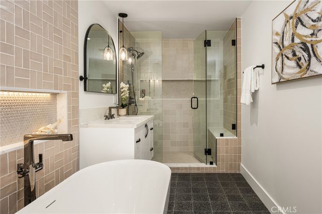 5 Yellow Brick Road, Rancho Palos Verdes, CA 90275