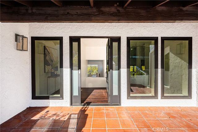 5 Yellow Brick Road, Rancho Palos Verdes, CA 90275