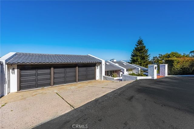 5 Yellow Brick Road, Rancho Palos Verdes, CA 90275