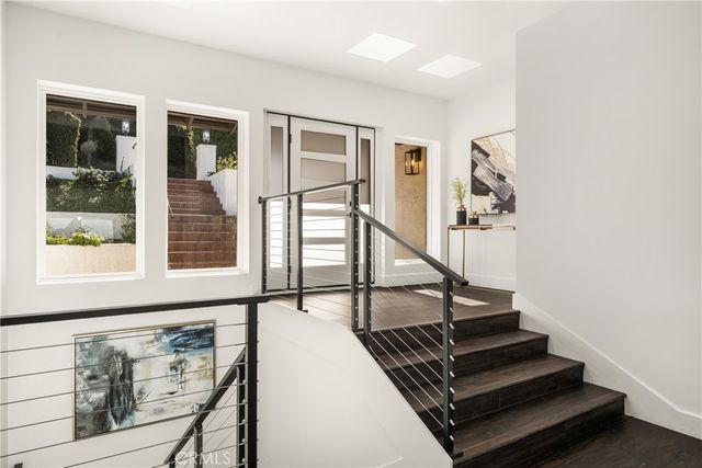 5 Yellow Brick Road, Rancho Palos Verdes, CA 90275