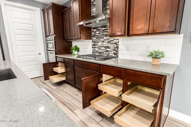 7865 W SILVER SPRING Way, Florence, AZ 85132