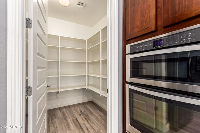 7865 W SILVER SPRING Way, Florence, AZ 85132