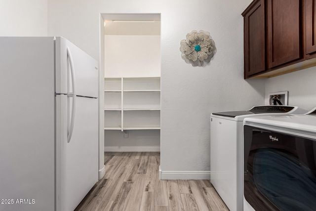 7865 W SILVER SPRING Way, Florence, AZ 85132