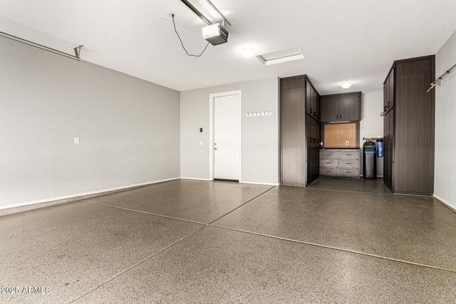 7865 W SILVER SPRING Way, Florence, AZ 85132