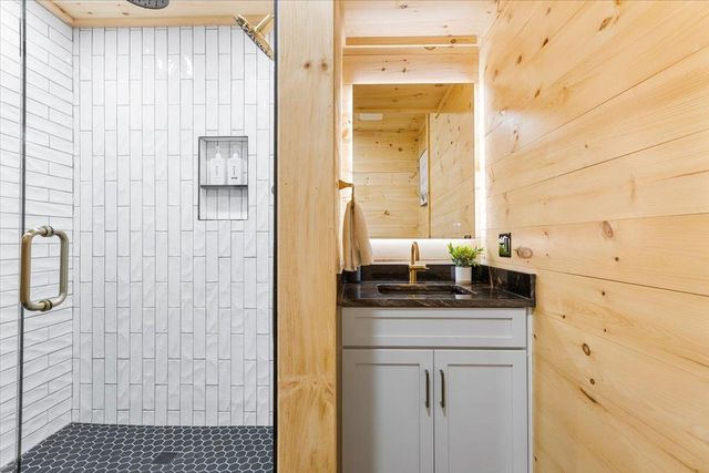 135 Lakeside Drive, Haverhill, NH 03765