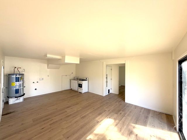 250 Tunnel Creek Road, Grants Pass, OR 97526