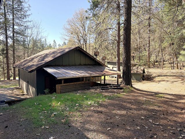 250 Tunnel Creek Road, Grants Pass, OR 97526