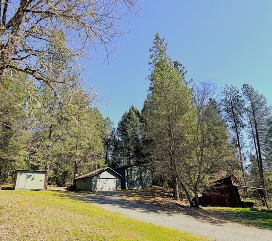 250 Tunnel Creek Road, Grants Pass, OR 97526