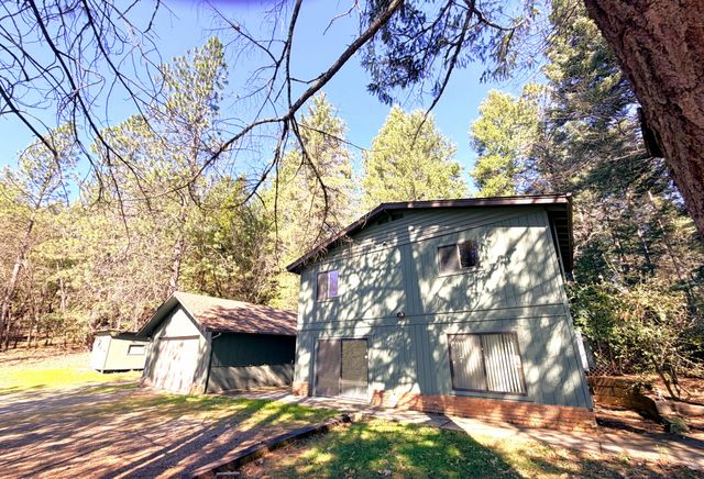 250 Tunnel Creek Road, Grants Pass, OR 97526