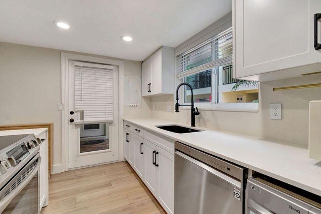 49 SE 7th Avenue 2, Delray Beach, FL 33445