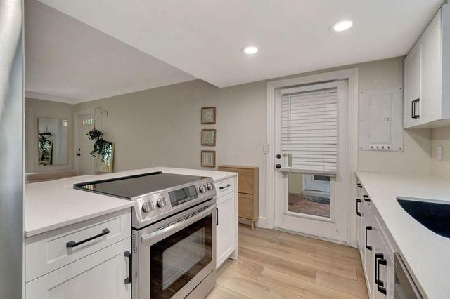 49 SE 7th Avenue 2, Delray Beach, FL 33445