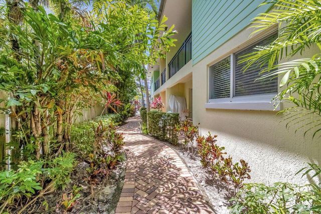 49 SE 7th Avenue 2, Delray Beach, FL 33445