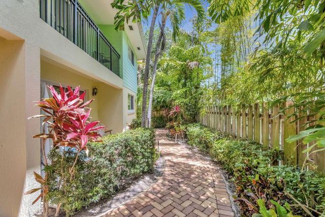 49 SE 7th Avenue 2, Delray Beach, FL 33445