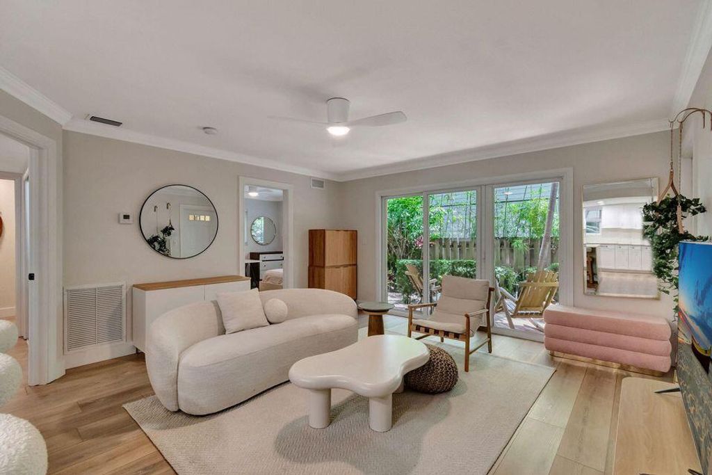 49 SE 7th Avenue 2, Delray Beach, FL 33445