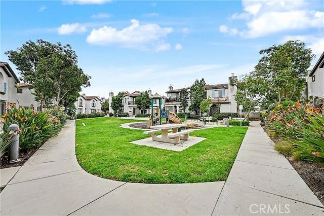 293 Reef Point Way 6, Oceanside, CA 92058