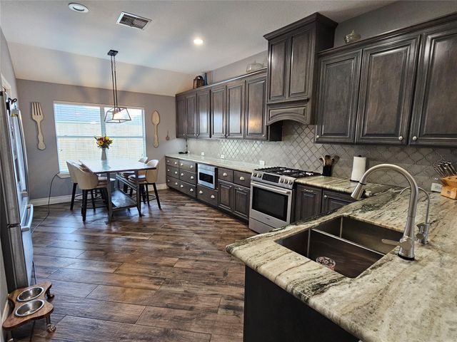 8215 Montego Bay Drive, Baytown, TX 77523