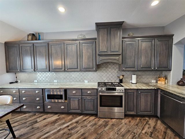 8215 Montego Bay Drive, Baytown, TX 77523