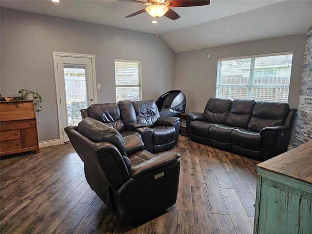 8215 Montego Bay Drive, Baytown, TX 77523