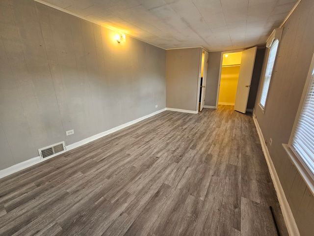 39101 N Walnut Street, Lake Villa, IL 60046