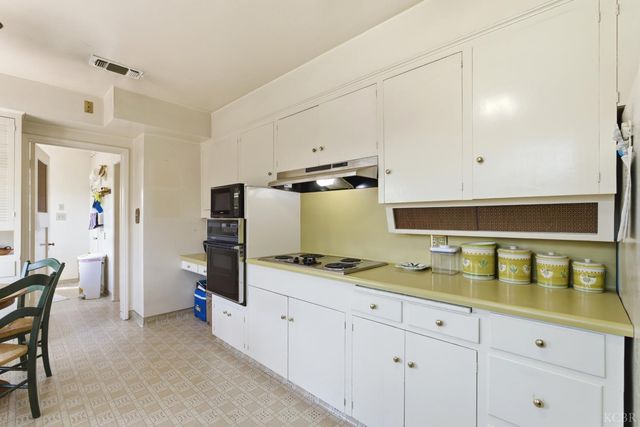 439 W Bush Street, Lemoore, CA 93245