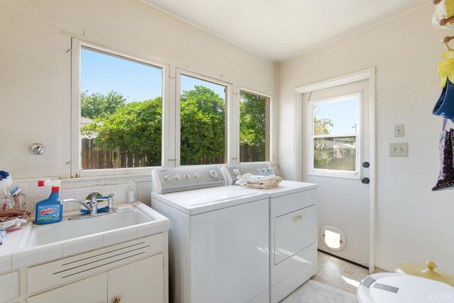 439 W Bush Street, Lemoore, CA 93245