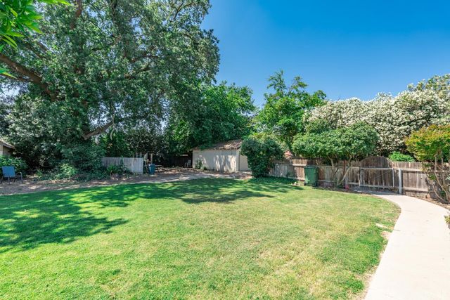 439 W Bush Street, Lemoore, CA 93245