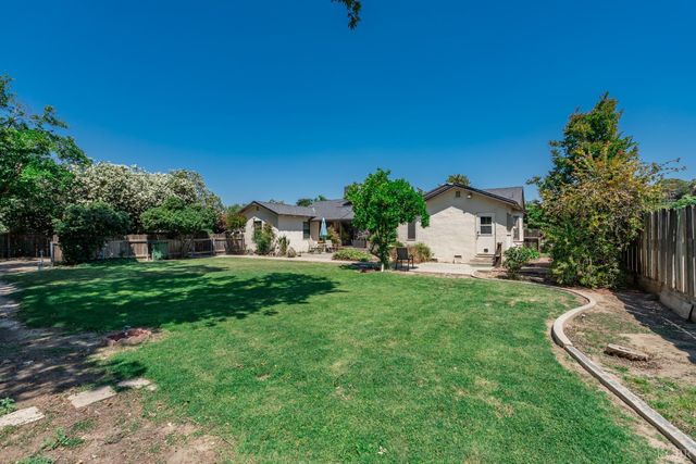 439 W Bush Street, Lemoore, CA 93245