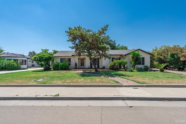 439 W Bush Street, Lemoore, CA 93245