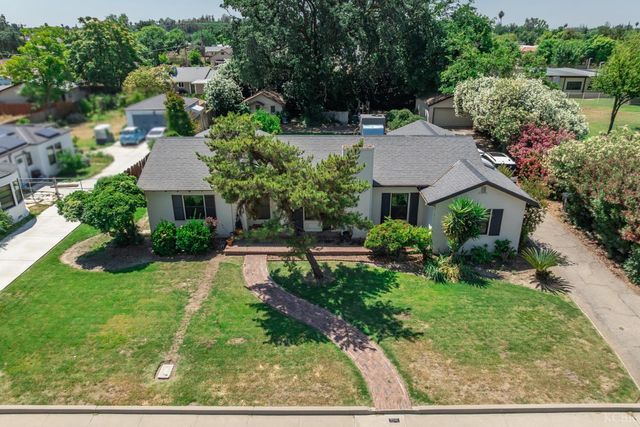 439 W Bush Street, Lemoore, CA 93245
