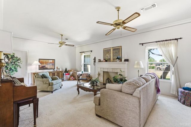 439 W Bush Street, Lemoore, CA 93245