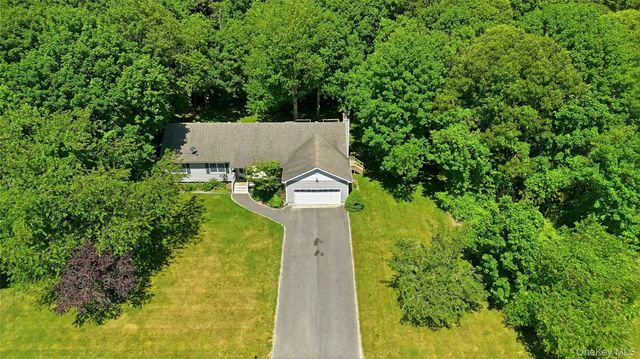 2675 Kerwin Boulevard, Greenport, NY 11944