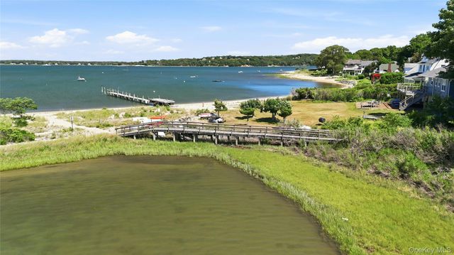 2675 Kerwin Boulevard, Greenport, NY 11944
