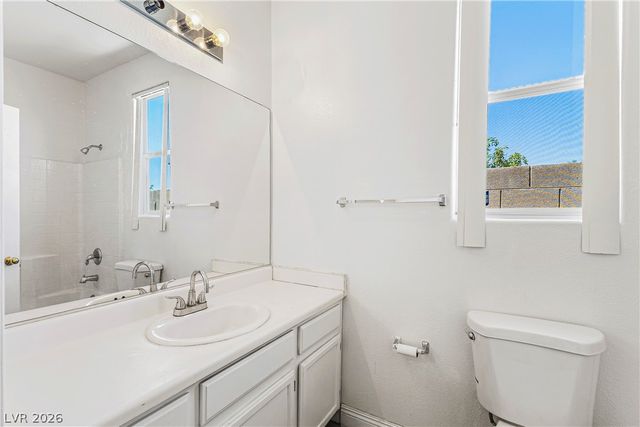 2520 Bottle Palm Court, Las Vegas, NV 89106