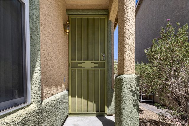 2520 Bottle Palm Court, Las Vegas, NV 89106