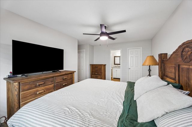 16931 Creek Line Drive, Friendswood, TX 77546