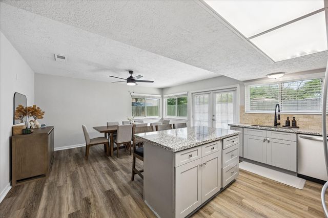 16931 Creek Line Drive, Friendswood, TX 77546