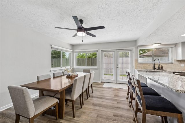 16931 Creek Line Drive, Friendswood, TX 77546