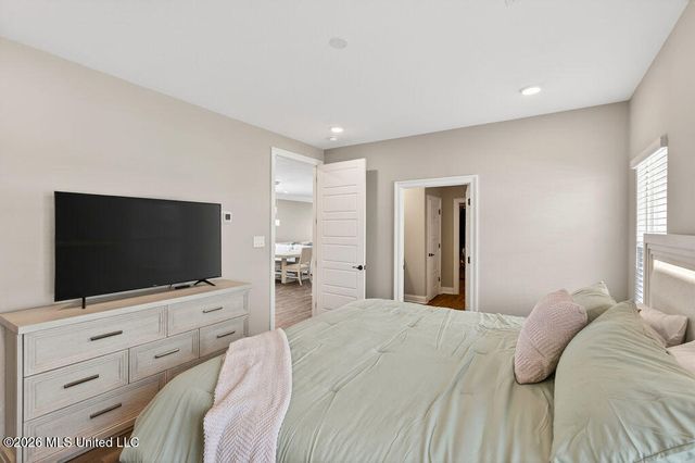 2508 Beach Boulevard, Biloxi, MS 39531