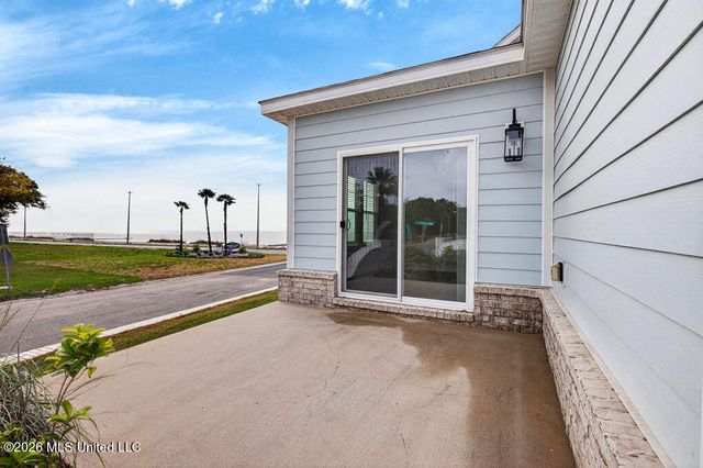 2508 Beach Boulevard, Biloxi, MS 39531