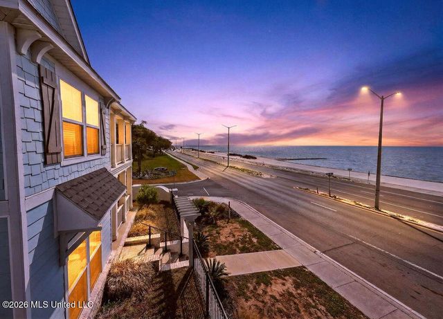 2508 Beach Boulevard, Biloxi, MS 39531