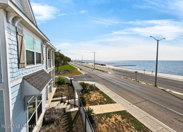 2508 Beach Boulevard, Biloxi, MS 39531