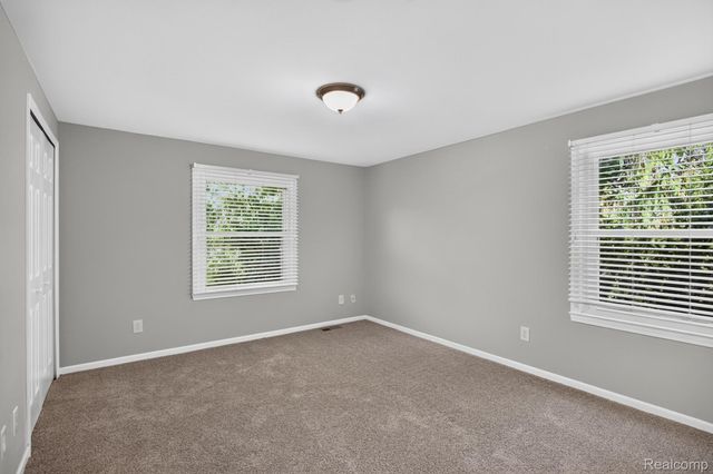 5476 Van Ness Drive, Bloomfield Charter Township, MI 48302