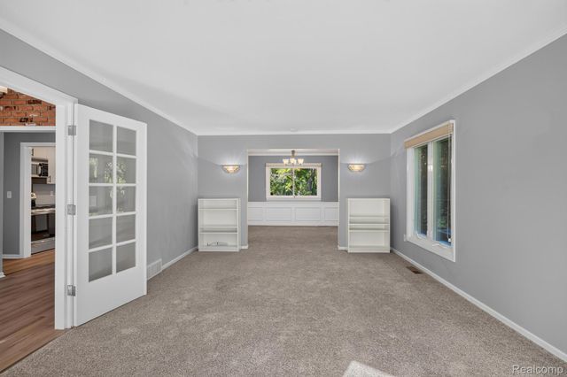 5476 Van Ness Drive, Bloomfield Charter Township, MI 48302