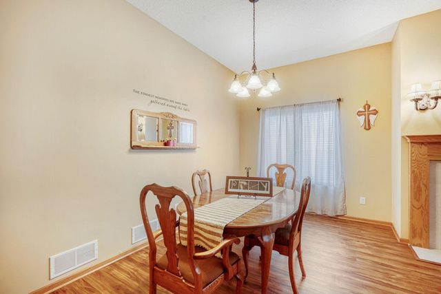 14943 Hillside Circle NW, Prior Lake, MN 55372