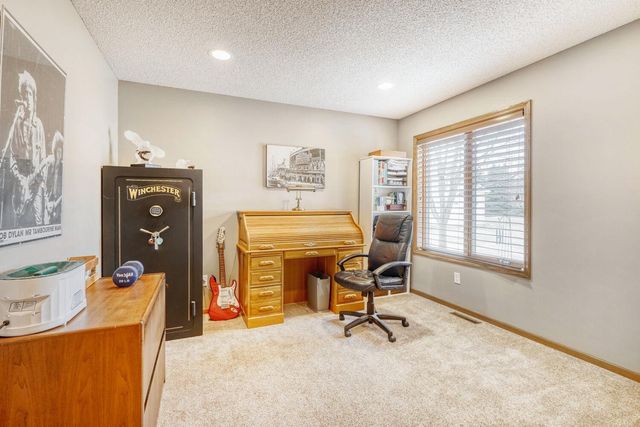 14943 Hillside Circle NW, Prior Lake, MN 55372