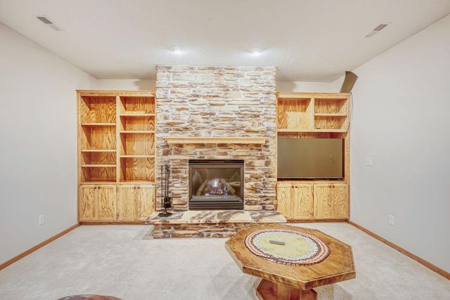 14943 Hillside Circle NW, Prior Lake, MN 55372