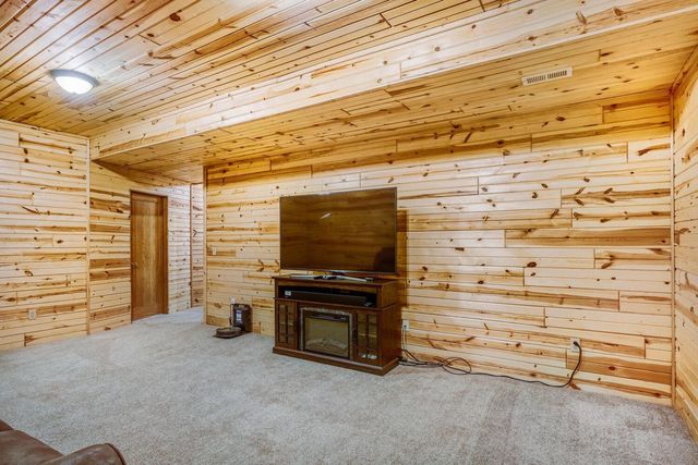 14943 Hillside Circle NW, Prior Lake, MN 55372