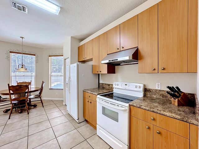 5747 Sunberry Circle, Fort Pierce, FL 34951